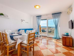 24003180-Ferienwohnung-5-Crikvenica-300x225-3