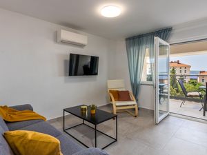 24003398-Ferienwohnung-6-Crikvenica-300x225-3