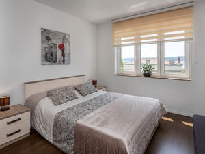 23721511-Ferienwohnung-5-Crikvenica-300x225-5