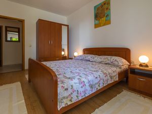 18323905-Ferienwohnung-4-Crikvenica-300x225-5