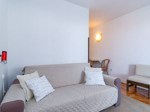 18559768-Ferienwohnung-4-Crikvenica-300x225-2