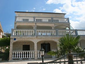 18923907-Ferienwohnung-3-Crikvenica-300x225-0