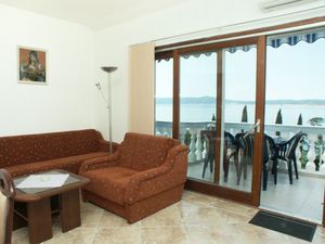 19046629-Ferienwohnung-4-Crikvenica-300x225-2