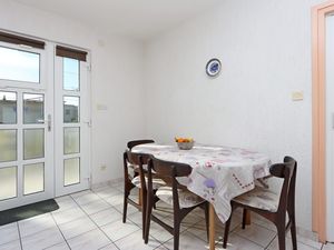 19126606-Ferienwohnung-4-Crikvenica-300x225-1