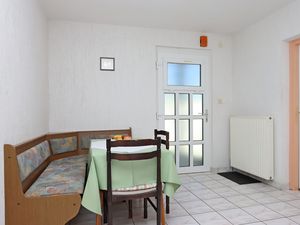 19129098-Ferienwohnung-4-Crikvenica-300x225-1