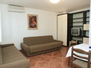 23539152-Ferienwohnung-2-Crikvenica-300x225-3