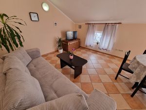 23955534-Ferienwohnung-5-Crikvenica-300x225-1