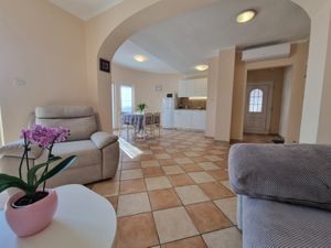 23955532-Ferienwohnung-5-Crikvenica-300x225-4