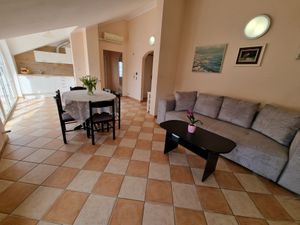 23955534-Ferienwohnung-5-Crikvenica-300x225-3