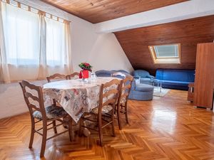 24016617-Ferienwohnung-4-Crikvenica-300x225-3