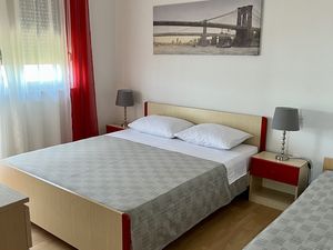 23928579-Ferienwohnung-4-Crikvenica-300x225-5