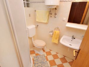 18692808-Ferienwohnung-2-Crikvenica-300x225-4