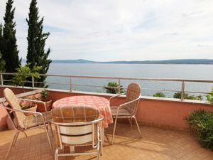 18692808-Ferienwohnung-2-Crikvenica-300x225-5