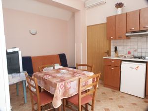 18688060-Ferienwohnung-4-Crikvenica-300x225-1