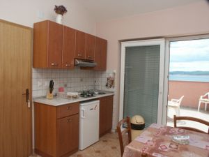 18688060-Ferienwohnung-4-Crikvenica-300x225-3