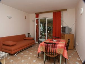 18692812-Ferienwohnung-4-Crikvenica-300x225-1