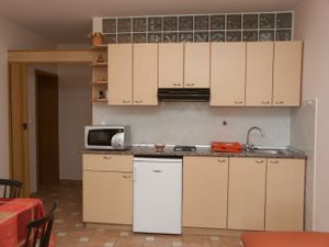 18692812-Ferienwohnung-4-Crikvenica-300x225-3