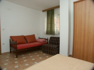 18692812-Ferienwohnung-4-Crikvenica-300x225-5