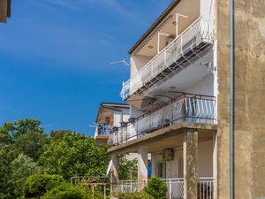 23670280-Ferienwohnung-4-Crikvenica-300x225-4