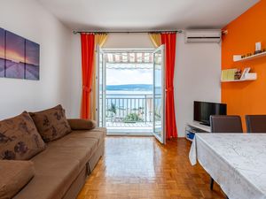 24018373-Ferienwohnung-6-Crikvenica-300x225-5