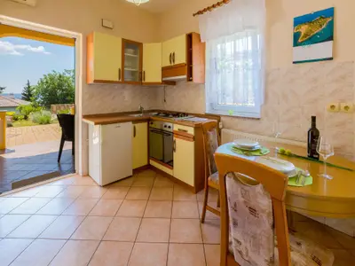 Ferienwohnung für 2 Personen (37 m²) in Crikvenica 3/10