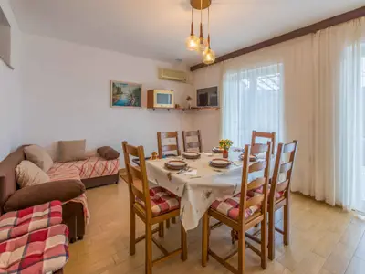 Ferienwohnung für 9 Personen (100 m²) in Crikvenica 10/10