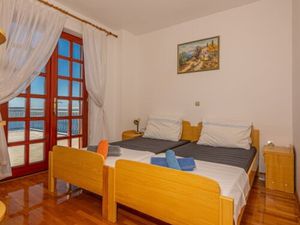 24028076-Ferienwohnung-8-Crikvenica-300x225-4