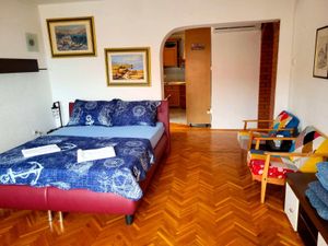 23201417-Ferienwohnung-3-Crikvenica-300x225-1