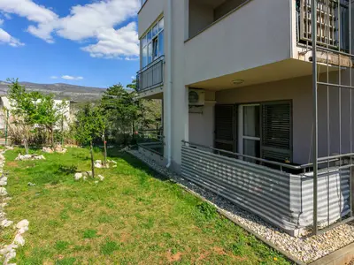 Ferienwohnung für 2 Personen (54 m²) in Crikvenica 4/10