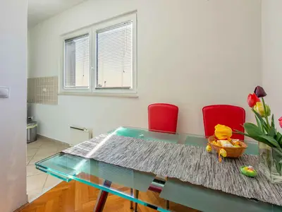Ferienwohnung für 2 Personen (54 m²) in Crikvenica 8/10