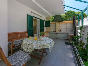 24031468-Ferienwohnung-2-Crikvenica-300x225-4