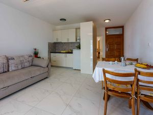 24032088-Ferienwohnung-4-Crikvenica-300x225-4