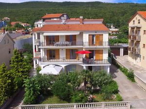 24032363-Ferienwohnung-8-Crikvenica-300x225-5