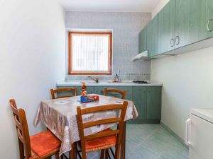 24032365-Ferienwohnung-4-Crikvenica-300x225-4