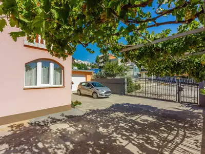 Ferienwohnung für 5 Personen (65 m²) in Crikvenica 4/10