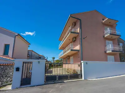 Ferienwohnung für 6 Personen (80 m²) in Crikvenica 1/10