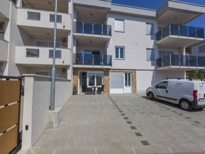 24032605-Ferienwohnung-4-Crikvenica-300x225-2