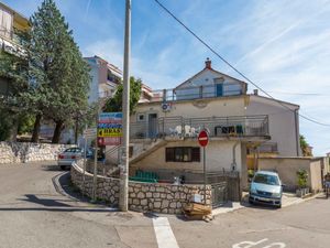 24033037-Ferienwohnung-4-Crikvenica-300x225-1