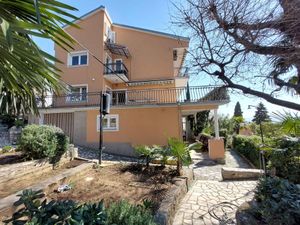 24033676-Ferienwohnung-5-Crikvenica-300x225-5