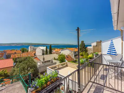 Ferienwohnung für 5 Personen (65 m²) in Crikvenica 1/10