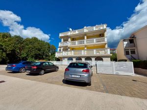 24033852-Ferienwohnung-2-Crikvenica-300x225-5