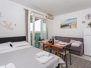 24037683-Ferienwohnung-3-Crikvenica-300x225-3