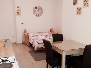 24037973-Ferienwohnung-4-Crikvenica-300x225-2