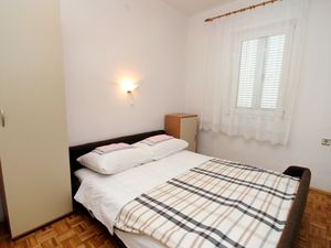 18956506-Ferienwohnung-3-Crikvenica-300x225-3