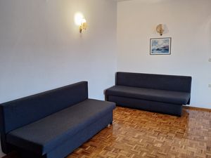 18954972-Ferienwohnung-4-Crikvenica-300x225-2