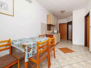 23781388-Ferienwohnung-4-Crikvenica-300x225-5