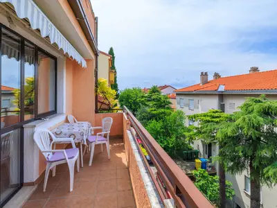 Ferienwohnung für 4 Personen (42 m²) in Crikvenica 1/10