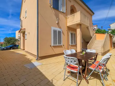 Ferienwohnung für 8 Personen (100 m²) in Crikvenica 4/10