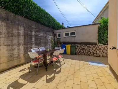 Ferienwohnung für 8 Personen (100 m²) in Crikvenica 9/10