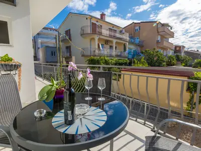 Ferienwohnung für 4 Personen (75 m²) in Crikvenica 1/10